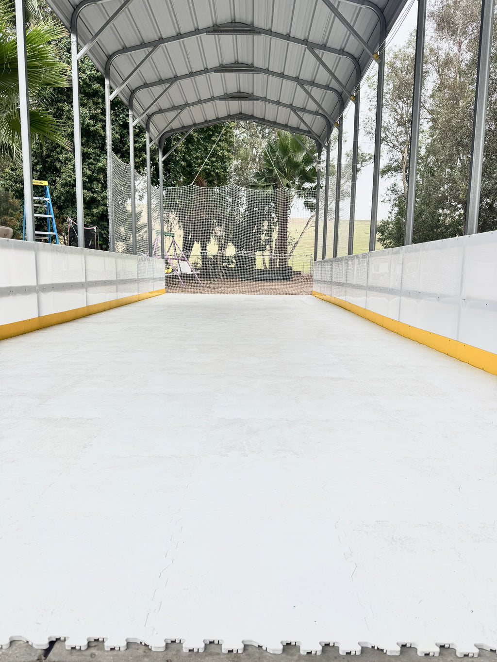 SYNTHETIC ICE TILE 10 PACK (21.5 SQ.FT)